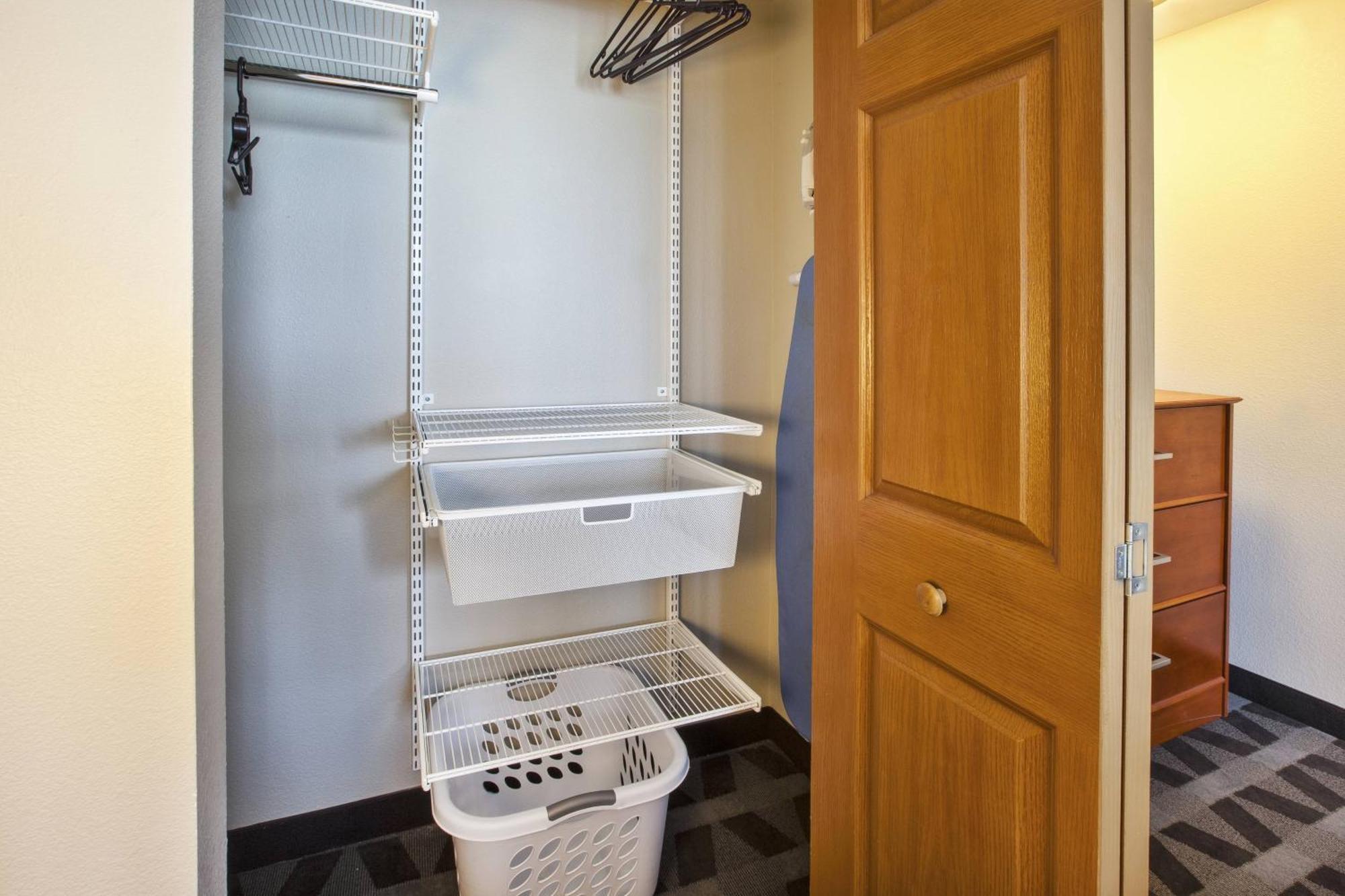 Towneplace Suites Detroit Стърлинг Хайтс Екстериор снимка