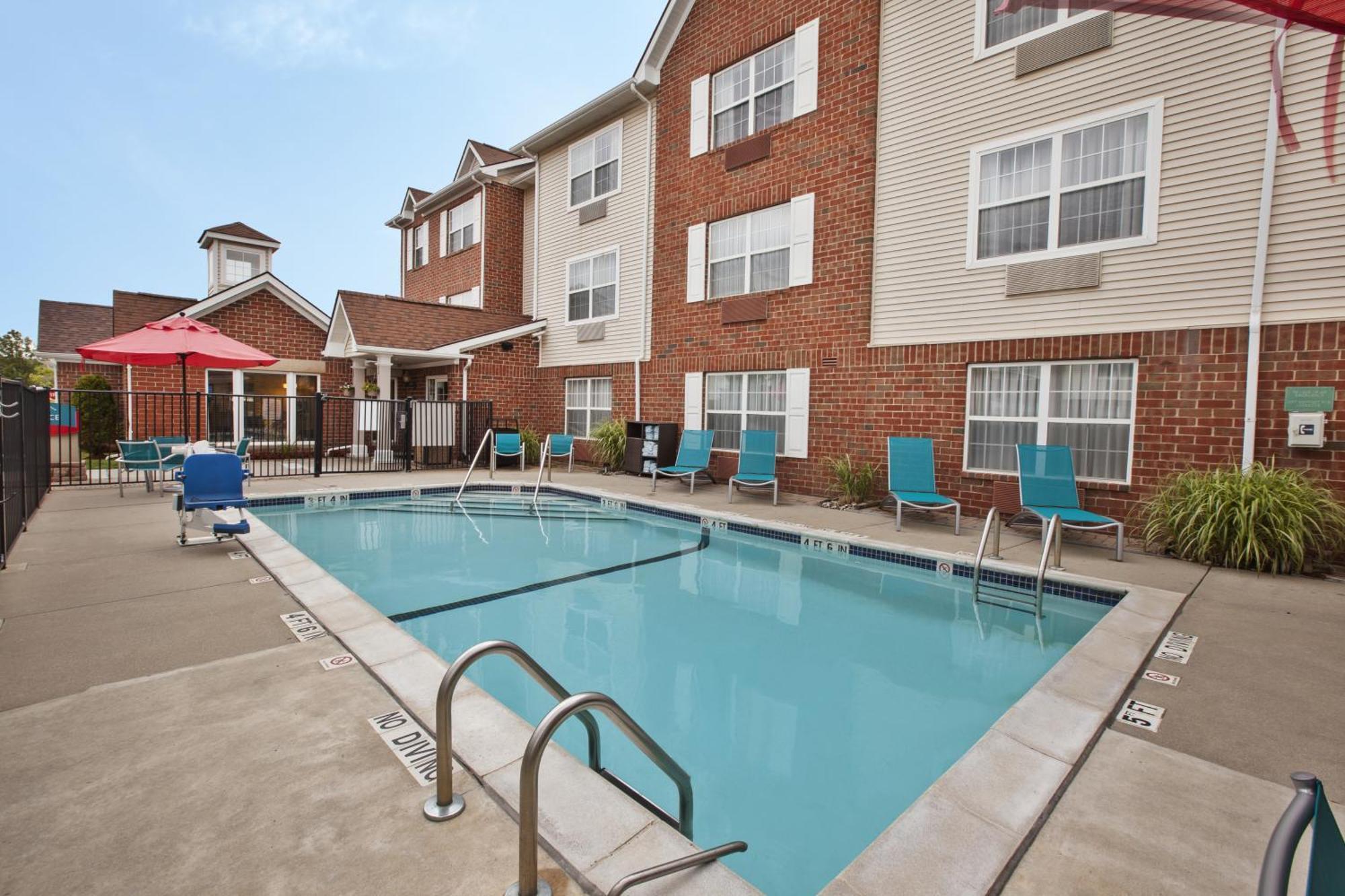 Towneplace Suites Detroit Стърлинг Хайтс Екстериор снимка